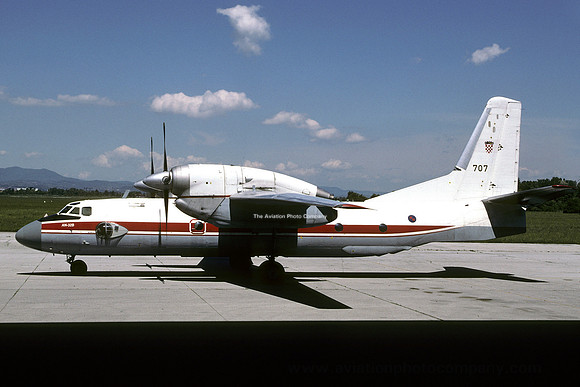 Croatian Air Force 27 ETZ Antonov An-32B 707 (2002)