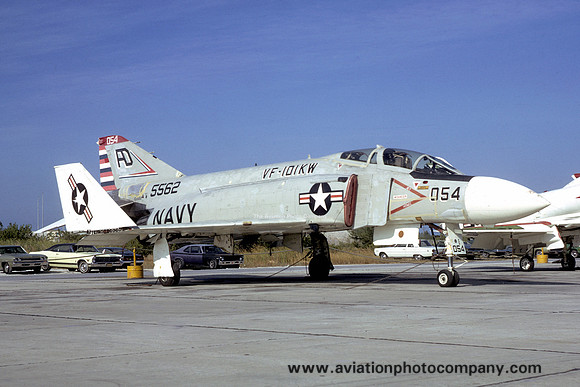 US Navy VF-101 McDonnell F-4J 155562/AD-054 (1974)