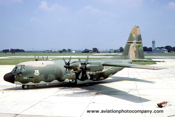 USAF AFRes 68 TAS Lockheed C-130B Hercules 61-0958 (1978)