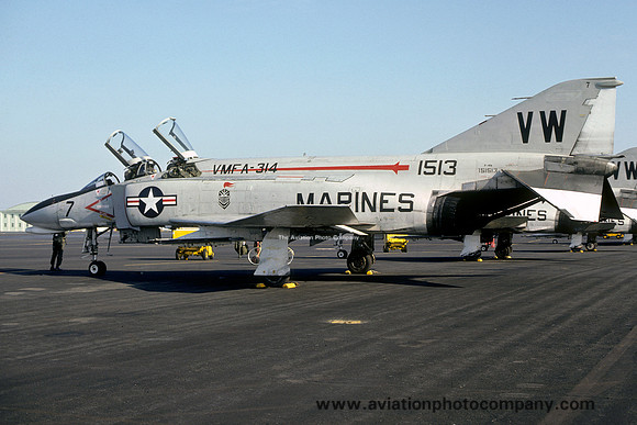 US Marine Corps VMFA-314 McDonnell F-4N Phantom 151513/VW-7 (1975)