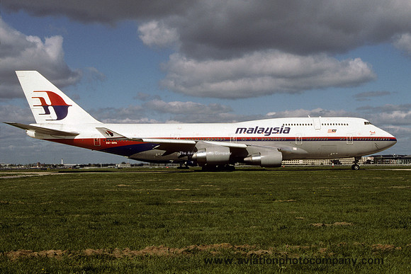 Malaysian Airlines Boeing 747-400 9M-MPA at Heathrow (1999)