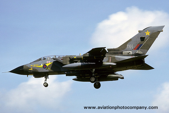 RAF 31 Squadron Panavia Tornado GR.1 ZD843/DH (1988)