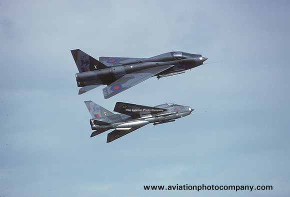 RAF LTF English Electric Lightning T.5 XS456 Formation Break (1980)