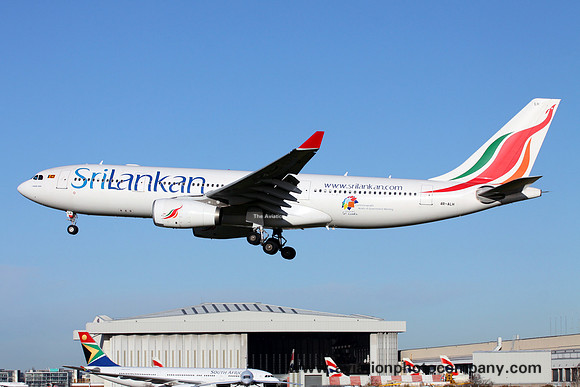 Sri Lankan Airbus A330-200 4R-ALH at London Heathrow (2013)