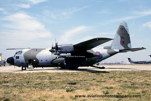 RAF Lyneham Transport Wing Lockheed C-130K Hercules C.1P XV293 (1989)