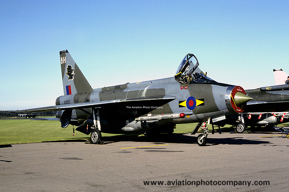 RAF 11 Squadron English Electric Lightning F.6 XS927/BH (1982)