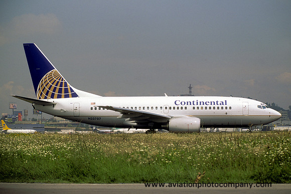 Continental Airlines Boeing 737-700 N23707 (1998)