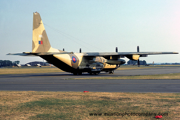 RAF Lyneham Transport Wing Lockheed C-130K Hercules C.1 XV186 (1976)