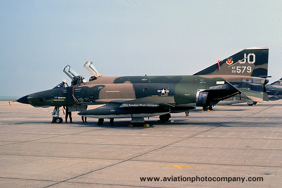 USAF 363 TRW 62 TRS McDonnell RF-4C Phantom 68-0579/JO (1975)