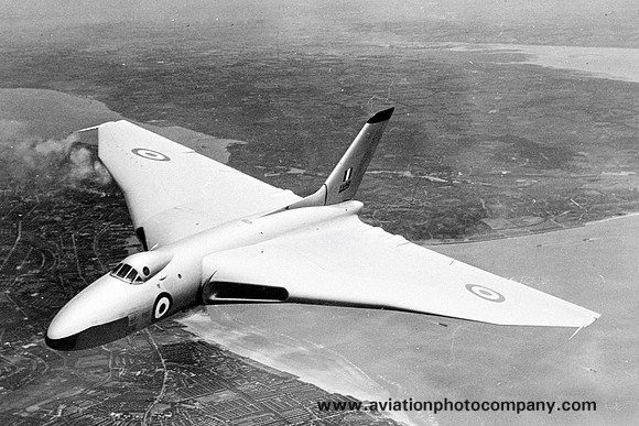 RAF Avro Vulcan B.1 XA891 Air to Air