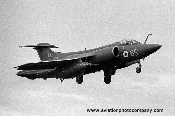 Royal Navy Blackburn Buccaneer S.2 XV342/LM65 (1970)