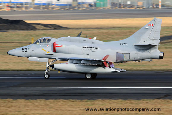 Discovery Air Douglas A-4N C-FGZI at Prestwick (2015)