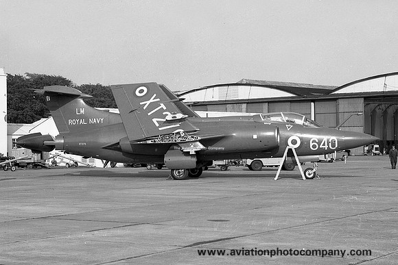 Royal Navy 736 Squadron Blackburn Buccaneer S.2 XT276/LM640 (1969)