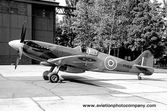 RAF Supermarine Spitfire PR.19 PM631 (1961)