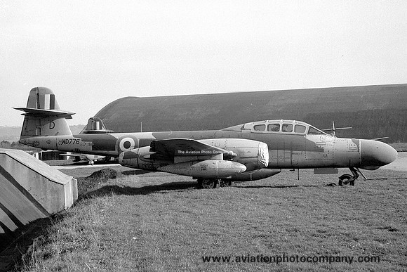 RAF 5 Squadron Gloster Meteor NF.11 WD776/D (1961)