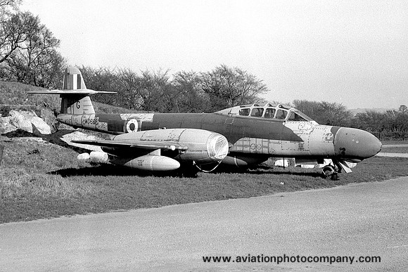 RAF 5 Squadron Gloster Meteor NF.11 WD668/G (1961)