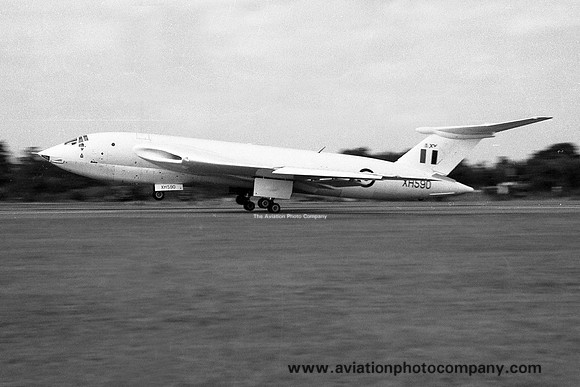 RAF 15 Squadron Handley Page Victor B.1 XH590 (1960)