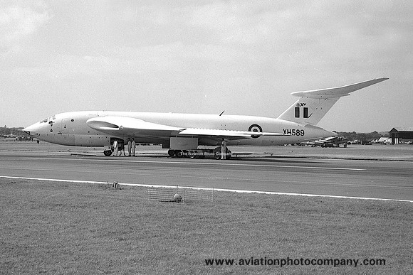 RAF 15 Squadron Handley Page Victor B.1 XH589 (1960)