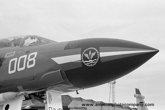 Royal Navy 892 Squadron McDonnell F-4K Phantom XV592/R008 (1978)
