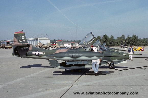 USAF AFRes 46 TFS Cessna A-37B Dragonfly 73-1074/ID (1976)
