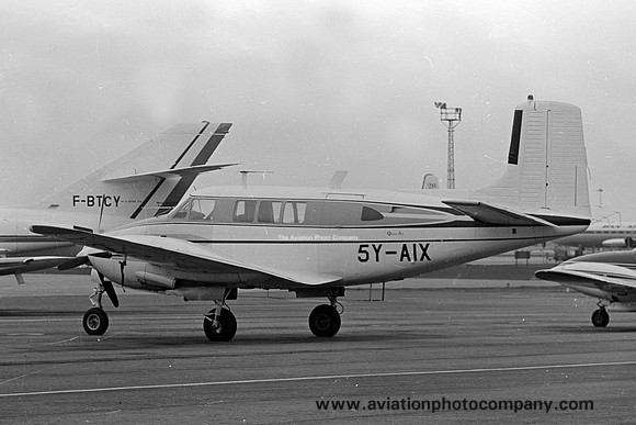 Beech Queen Air 65 5Y-AIX