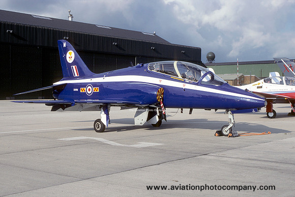 RAF 7 FTS 92 Squadron Hawker Siddeley Hawk T.1 XX178 at the RNAS Yeovilton Air Day (1994)