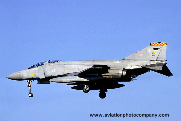 RAF 92 Squadron McDonnell F-4M Phantom FGR.2 XV422/Y (1990)