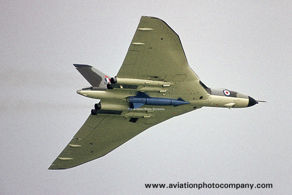 RAF Avro Vulcan B.2 XL??? with Blue Steel missile at Washington Dulles (1970)