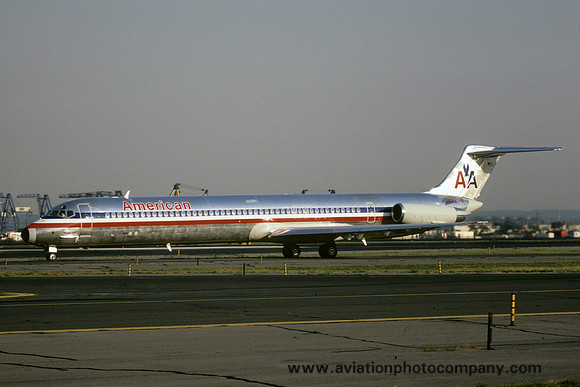 American Airlines McDonnell Douglas MD-82 N219AA (1983)