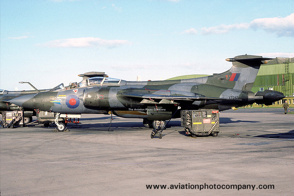 RAF 208 Squadron Blackburn Buccaneer S.2 XT287 (1985)