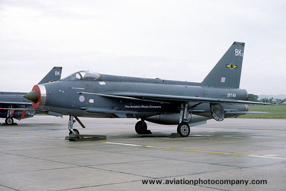 RAF 11 Squadron English Electric Lightning F.3 XP749/BK2 (1985)