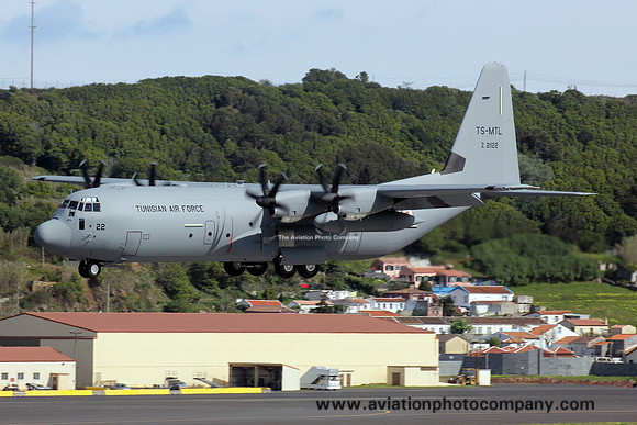 Tunisian Air Force Lockheed C-130J-30 Z21122/TS-MTL at Lajes (2015)
