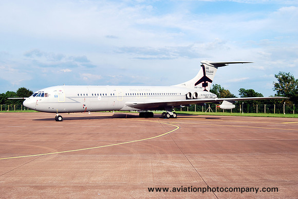 RAF 101 Squadron Vickers VC-10 C.1K XR808 Special Colour Scheme at RIAT Fairford (2012)