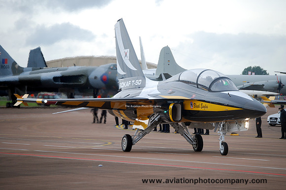 RoKAF Black Eagles KAI T-50B 10-0057/1 at RIAT Fairford (2012)