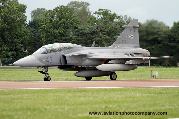Hungarian Air Force 59 SDRB SAAB JAS-39D Gripen 43 at RIAT Fairford (2012)