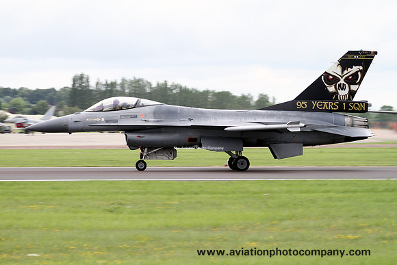 Belgian Air Force 1 Sml GD F-16AM FA-121 95 Years marks at RIAT Fairford (2012)