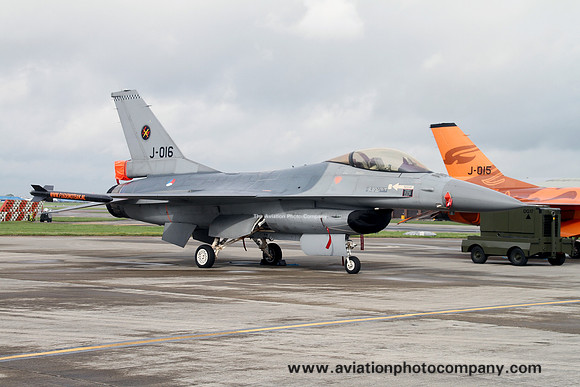 Netherlands Air Force 312 Squadron GD F-16AM J-016 at RIAT Fairford (2012)
