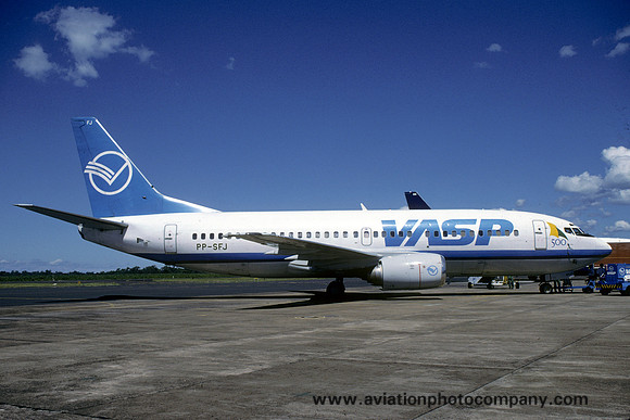 VASP Boeing 737-300 PP-SFJ (2000)