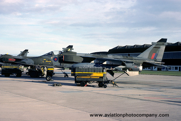 RAF SEPECAT Jaguar GR.1 XZ117 (1976)
