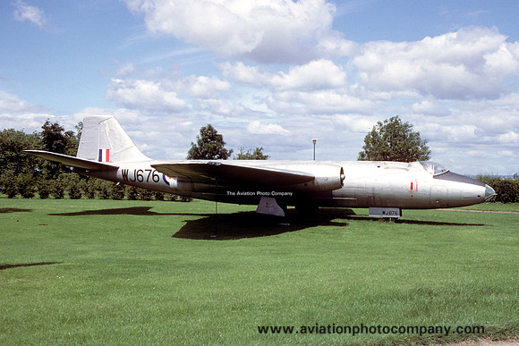 RAF English Electric Canberra B.2 WJ676 displayed at Wroughton (1980)