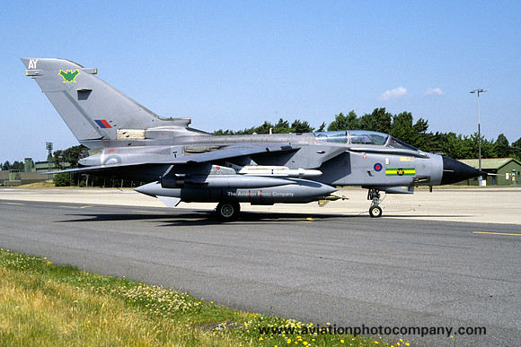 RAF 9 Squadron Panavia Tornado GR.4 ZA598/AY (2001)