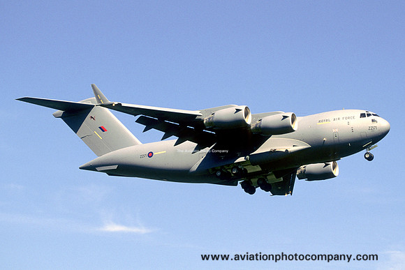RAF 99 Squadron McDonnell Douglas C-17A Globemaster ZZ171 (2001)
