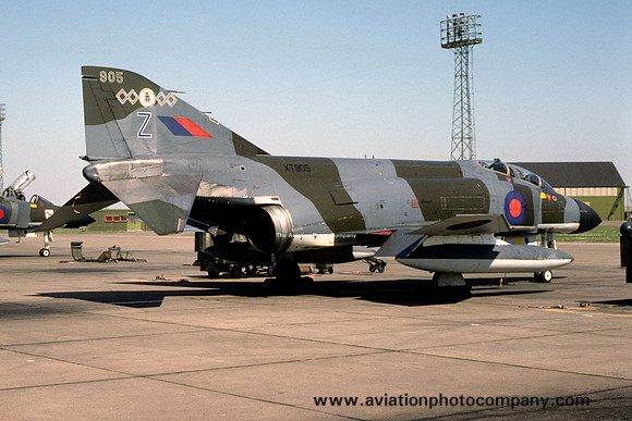 RAF 228 OCU 64 Squadron McDonnell F-4M Phantom FGR.2 XT905/Z (1980)