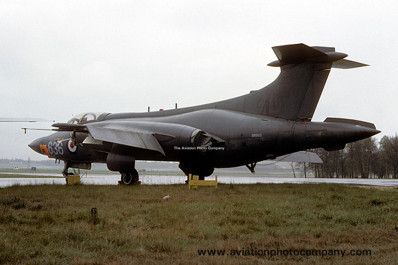 RAE Blackburn Buccaneer S.1 XN965/636 (1980)