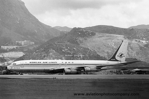 Korean Air Lines (leased from World Airways) Boeing 707-373C N368WA (1974)