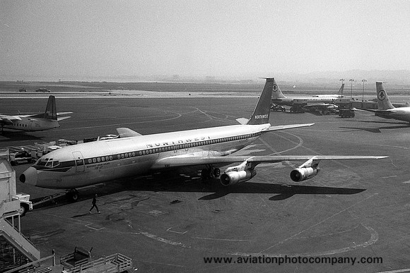 Northwest Airlines Boeing 707-351B N353US (1969)