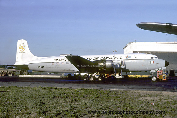 Transportes Aereos de Carga Douglas C-118A Liftmaster XA-GOA (1977)