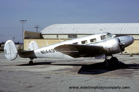 Beech D18S (3NM Expeditor) N14437 (1980)