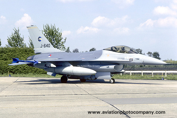Dutch Air Force 306 Squadron GD F-16A Fighting Falcon J-640 (1987)