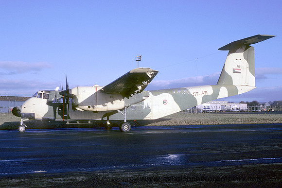 Sudan Air Force DHC-5 Buffalo 811/ST-AFI at Prestwick (1987)